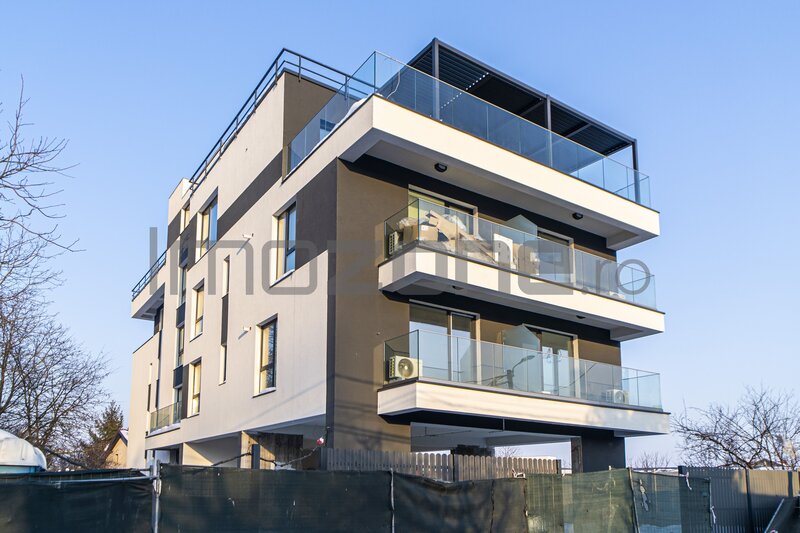 Strada Ghidigeni, zona Raul Doamnei, 3 camere, bloc nou, 2 bai, DOAR PLATA CASH